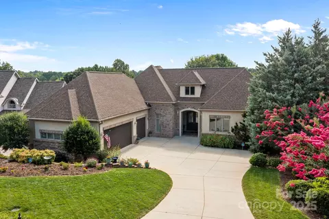 1702 Verdict Ridge Dr, Denver, NC 28037