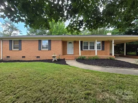 1579 S Oak Dr, Shelby, NC 28150