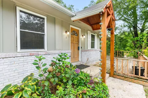 1 Eastcrest Dr, Fairview, NC 28730