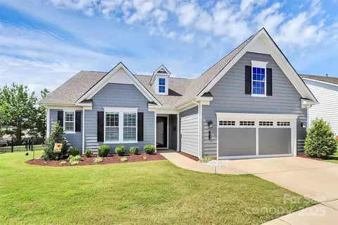 7311 Surprise Ct, Charlotte, NC 28215