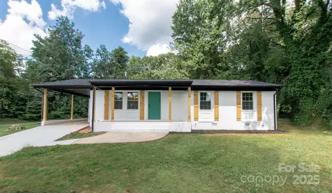 716 W Pine Cir, Statesville, NC 28677