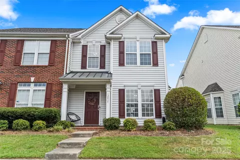 12417 Blossoming Ct, Charlotte, NC 28273