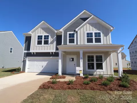 8582 Acadia Pkwy, Sherrills Ford, NC 28673