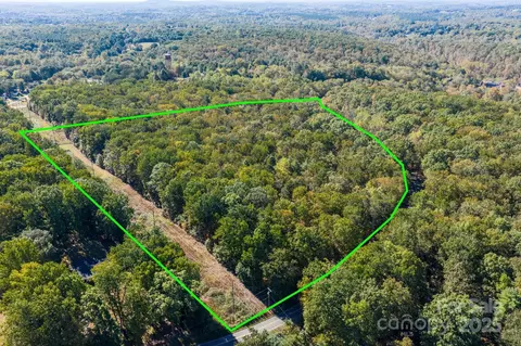 Southfork Road, Lincolnton, NC 28092