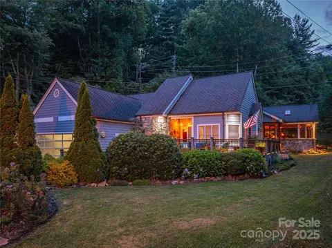 845 Eagles Nest Rd, Waynesville, NC 28786