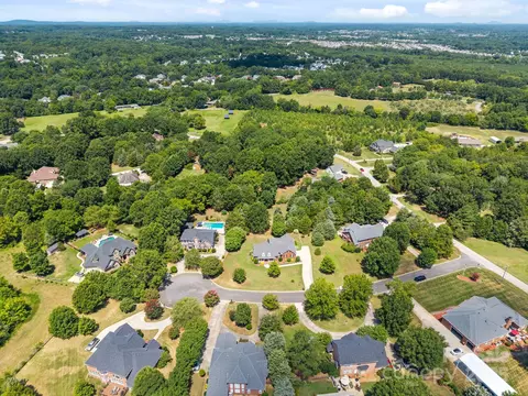 908 Haddonfield Dr, Fort Mill, SC 29708 photo 9