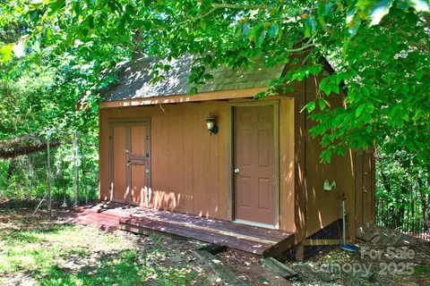 654 Moonlight Pass, Union Mills, NC 28167 photo 17