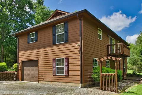 654 Moonlight Pass, Union Mills, NC 28167 photo 2