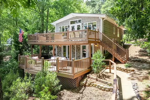 550 Deerfield Rd, Mount Gilead, NC 27306