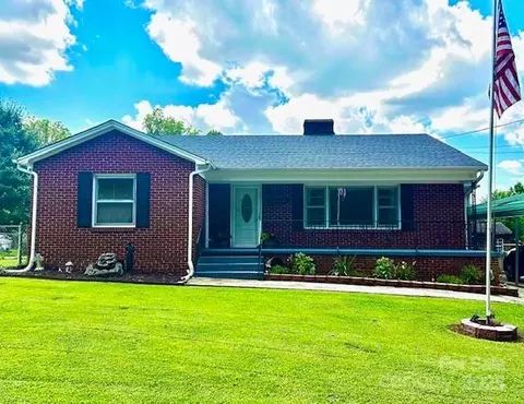 607 6th Street Nw Ct NW, Conover, NC 28613