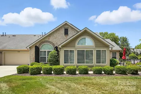 4706 Polo Gate Blvd, Charlotte, NC 28216