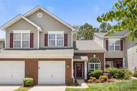 3405 Summerfield Ridge Ln, Matthews, NC 28105