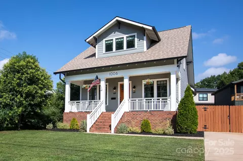 1006 Tennyson Dr, Charlotte, NC 28208