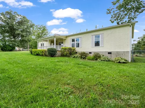 355 Staton Rd, Flat Rock, NC 28731 photo 3