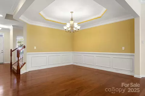 Living - 15709 Kiser Corner Ln, Davidson, NC 28036 photo 2 of 7