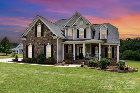 2925 Sweetgrass Ln, Monroe, NC 28112