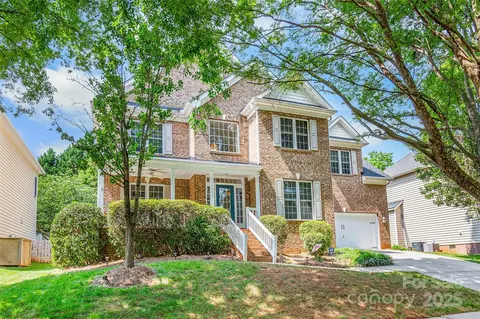 14426 Harvington Dr, Huntersville, NC 28078