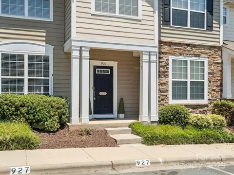 Exterior - 927 Copperstone Ln, Fort Mill, SC 29708 photo 2 of 5