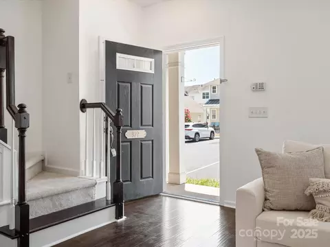 Entry Way - 927 Copperstone Ln, Fort Mill, SC 29708 photo 1 of 3