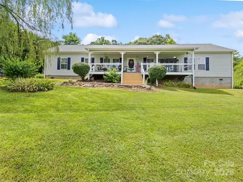 32 Perseverance Dr, Canton, NC 28716