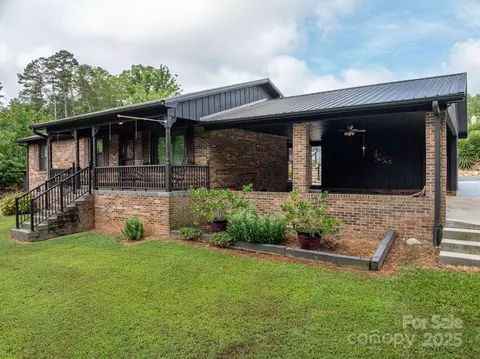 3076 Gates Rd, Lincolnton, NC 28092