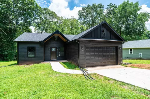 122 39th Avenue Nw Ct NW, Hickory, NC 28601