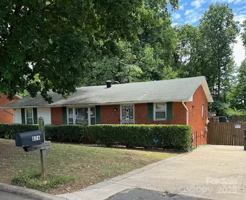 826 Aileen Cir, Pineville, NC 28134