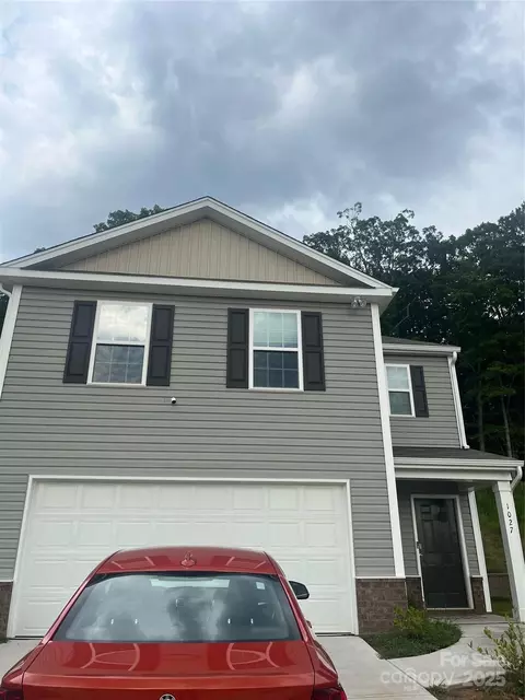 1027 20th Ave Se Way SE, Hickory, NC 28602