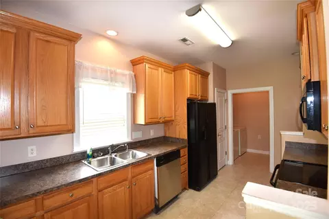Kitchen - 237 River Birch Dr, Salisbury, NC 28146 photo 2 of 3
