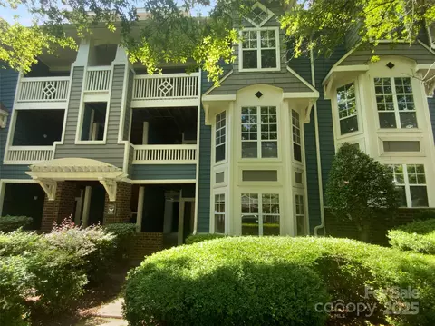 2210 Sumner Green H Ave #H, Charlotte, NC 28203