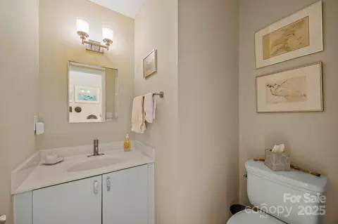 Bath - 57 Diamond Ridge Ln, Columbus, NC 28722 photo 1 of 3
