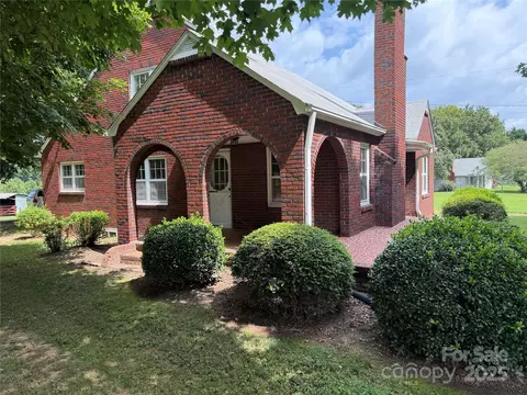 166 Bowles Rd, Mocksville, NC 27028