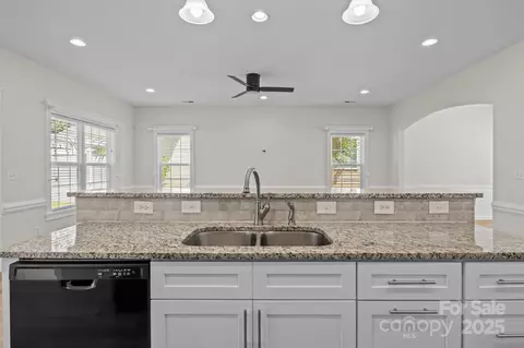 19601 Denae Lynn Dr, Cornelius, NC 28031 photo 7