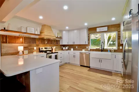 Kitchen - 298 Patricelli St, Boone, NC 28607 photo 1 of 3