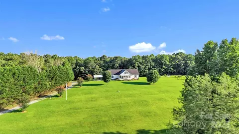 5939 Nc Hwy 16 N Hwy N, Taylorsville, NC 28681