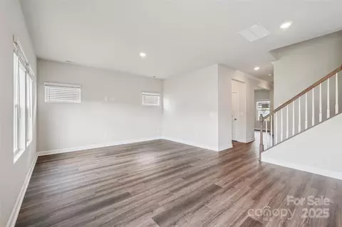 Living - 2138 Rolling Hills Ct, Stanley, NC 28164 photo 3 of 4