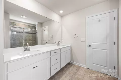 Bath - 5617 Soft Shell 384 Dr #384, Lancaster, SC 29720 photo 2 of 2
