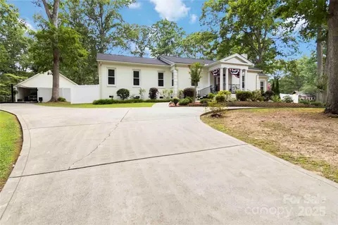 12 Bratton Ave, York, SC 29745