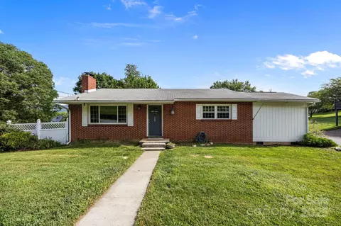 72 Boydston St, Canton, NC 28716 photo 2