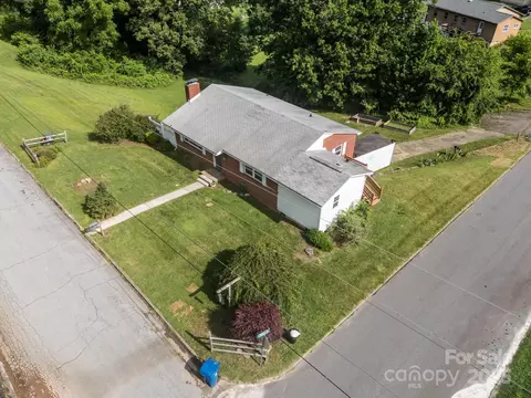 72 Boydston St, Canton, NC 28716 photo 4
