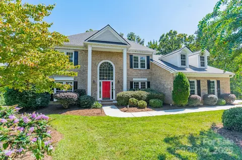 4900 Ridgetop Trl, Charlotte, NC 28215