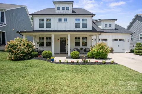 17423 Summers Walk Blvd, Davidson, NC 28036 photo 2
