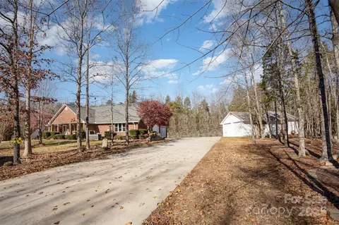 280 Black Beard Ln, Rockwell, NC 28138