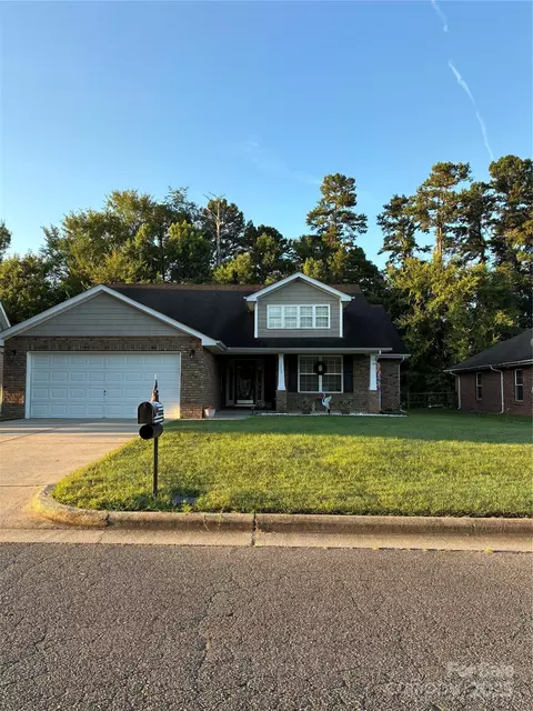 113 Newport Dr, Kannapolis, NC 28081