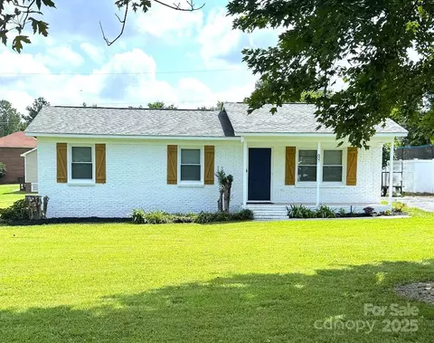 807 Edgehill Dr, Monroe, NC 28110