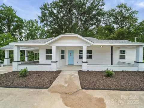 334 S Pink St, Cherryville, NC 28021