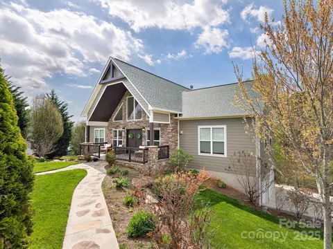 29 Enchanted Oak Ln, Alexander, NC 28701