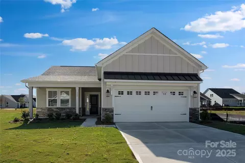 468 Sunharvest Ln, Indian Trail, NC 28079