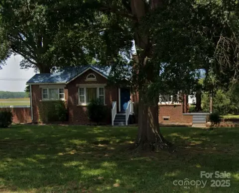 1828 Statesville Blvd, Salisbury, NC 28144