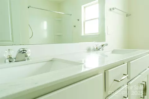 Bath - 3070 Dindle Dr, Lancaster, SC 29720 photo 2 of 2